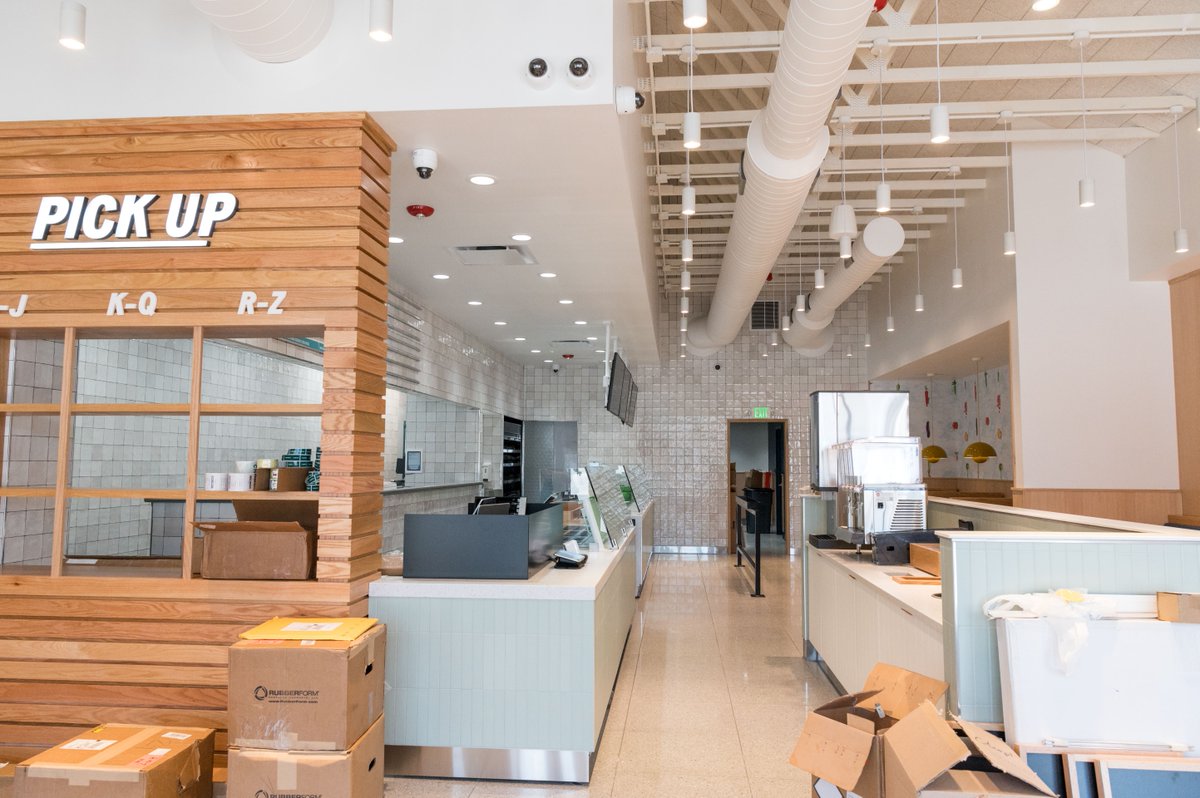It's getting closer!!!🤗 What will be your first order at @Chopt?
#Yum #Healthymeals #Salads

#DulaneyPlaza #Shoplocal #Supportlocal #Healthyliving #Foodisfuel #Wellness #Healthylunch #Treatyourself #Openingsoon