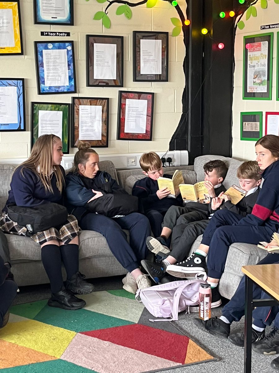 Ms Flanagan’s 3rd Class had a great time in Donabate Community College last week for paired reading! The boys have been enjoying getting to know the TY students and our staff have enjoyed catching up with past pupils!☺️📖👏