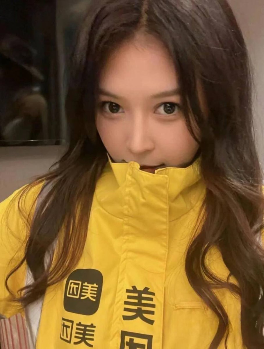 EgbertArab85211's tweet photo. 你羡慕别人有女朋友，却又舍不得花钱            找我既不让你羡慕，还能少花冤枉钱 https://t.co/LxRvVIZAQc
