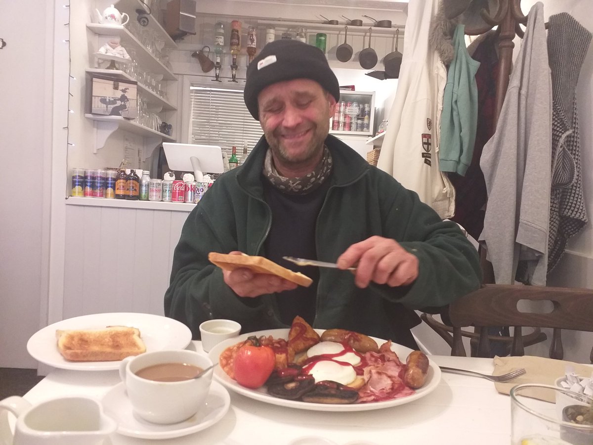 Bono66020372's tweet photo. I took this #photo of #norwichboy #builder Glen Youngs having an #oldenglishbreakfast or #traditionalbreakfast or #the19961brealfast at #thestreetcafe 147 #magdalenstreet #norwich & I had #eggbenedict & it was #delicious + #earlgreaytea & #colddrink #elderflowerewater , I think https://t.co/NKn3RtbuOz