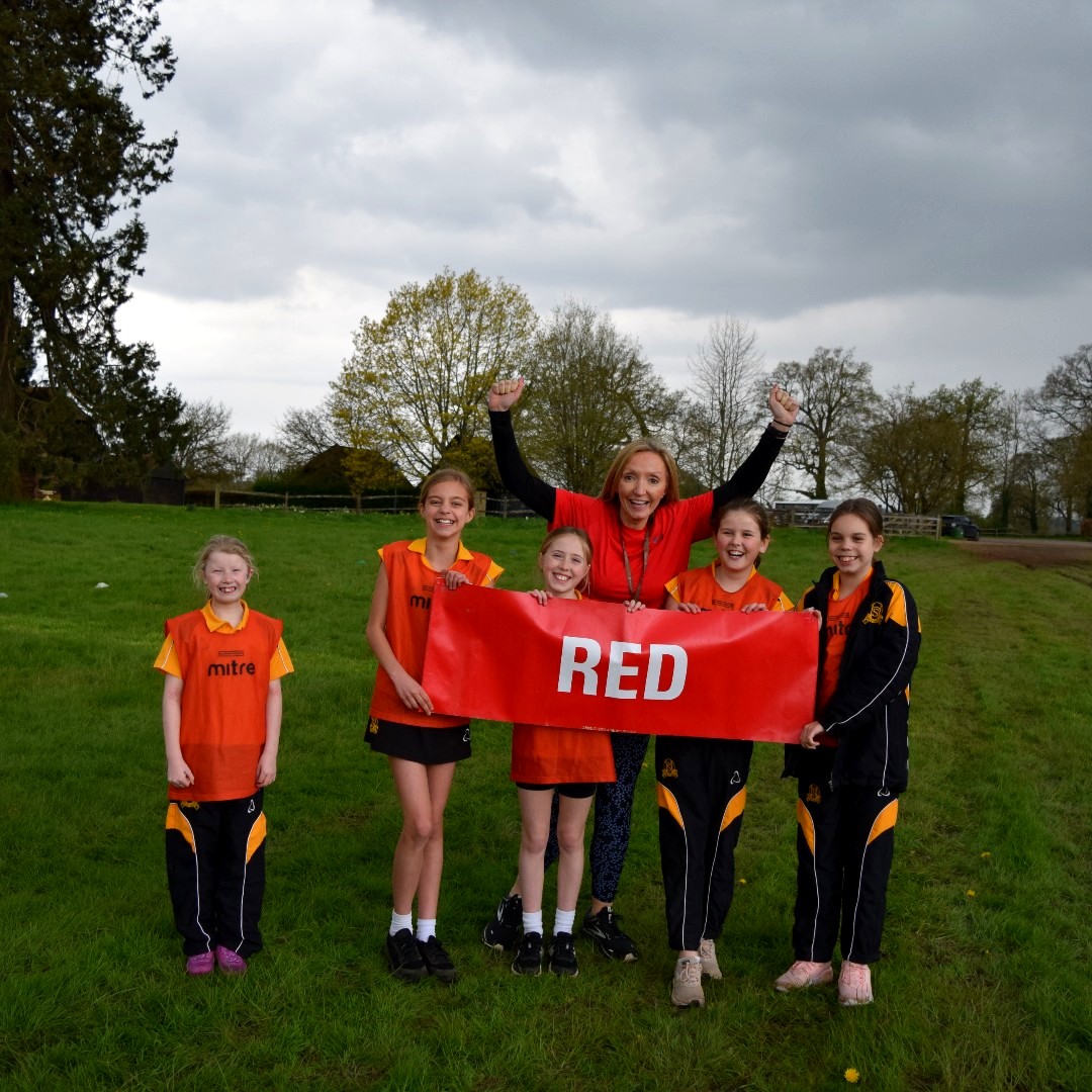 StHilarysSchool's tweet image. A little bit of rain didn't dampen the spirits of our Years 3-6 as they competed in the Prep House Cross Country Event in the stunning grounds of Loseley Park. Amazing House enthusiasm and great efforts from everyone involved!

#sthilarysschool #HouseCompetition #SchoolSport