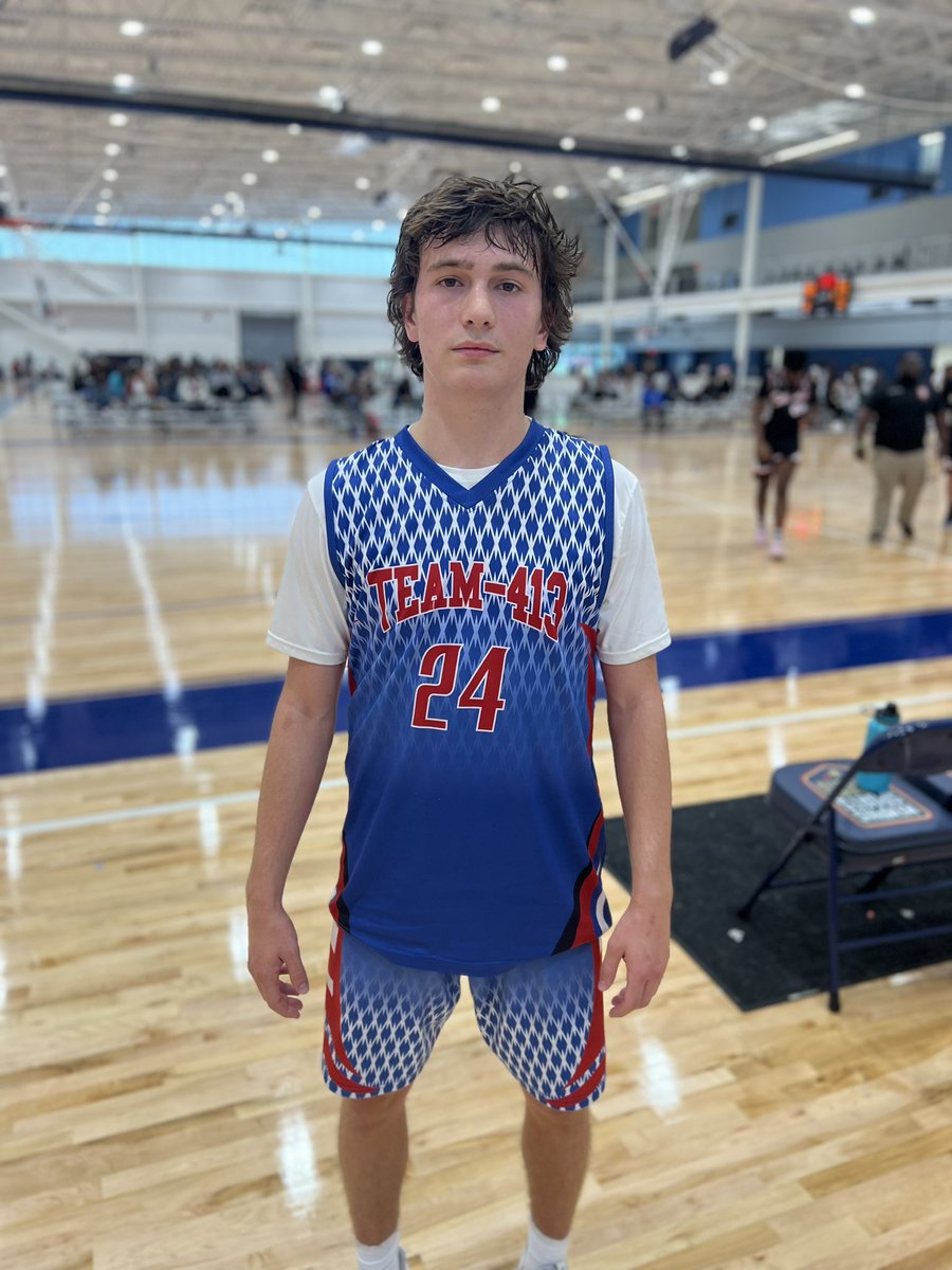 Additional Memphis Hardwood Classic LIVE Performers (thread):

2023
Team TTG <a href="/SpoonyJay/">TeamTTG</a> 
Brandon Tinsley Jr | 6’5”
Jamarion Ezell | 6’1” 

2024
Nicholas Walley | 6’0”📸

Go Hard Academy
Jalen Howard | 6’2”

Gulf Coast Legends 
Devin Davis | 6’6”📸

Team 4:13
Isaac Hosman | 6’0”📸