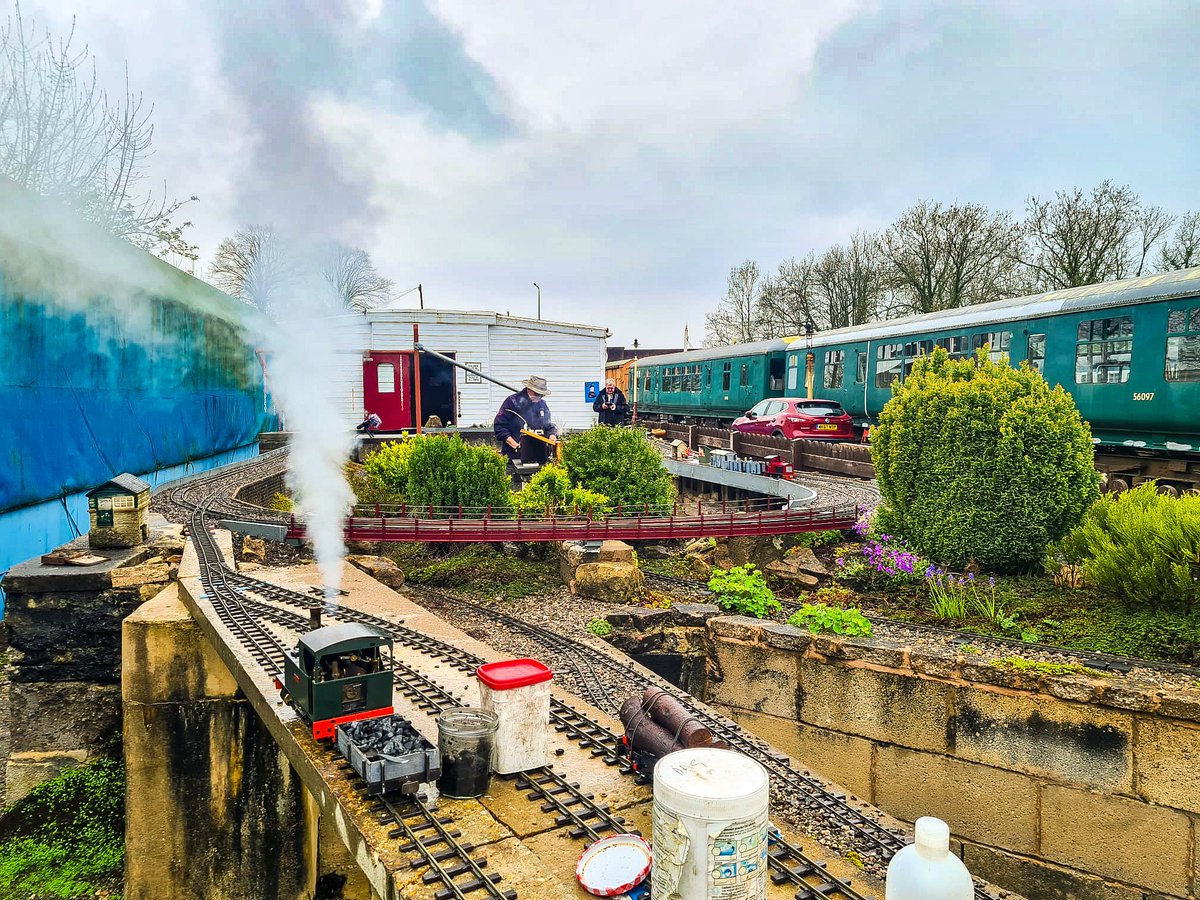 ButterleyGRA's tweet photo. Coal Firing event at Butterley
#BGRA #ButterleyGardenRailway
Photos provided by Dave &amp; Rod Nipper.

Our Social Media:
https://t.co/lDiNQU8NFR

#Railroad #GScale #LiveSteam #Locomotive #Lightroom #DJI #ModelEngineering #MinatureRailway #railway #NarrowGauge #Ffestiniog https://t.co/B8CGhEDnTE