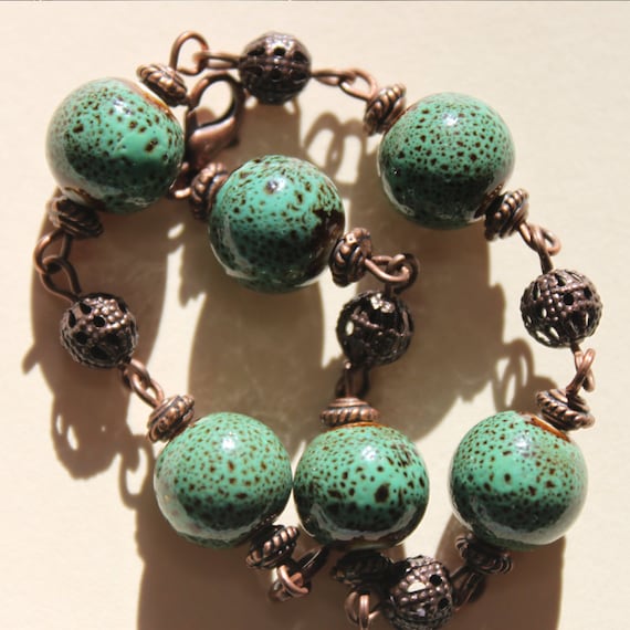Green Bracelet Ceramic Bracelet Beaded bracelet etsy.me/3KD6qTG #bohobracelet #giftforwomen #ceramicbracelet #greenbracelet @etsymktgtool