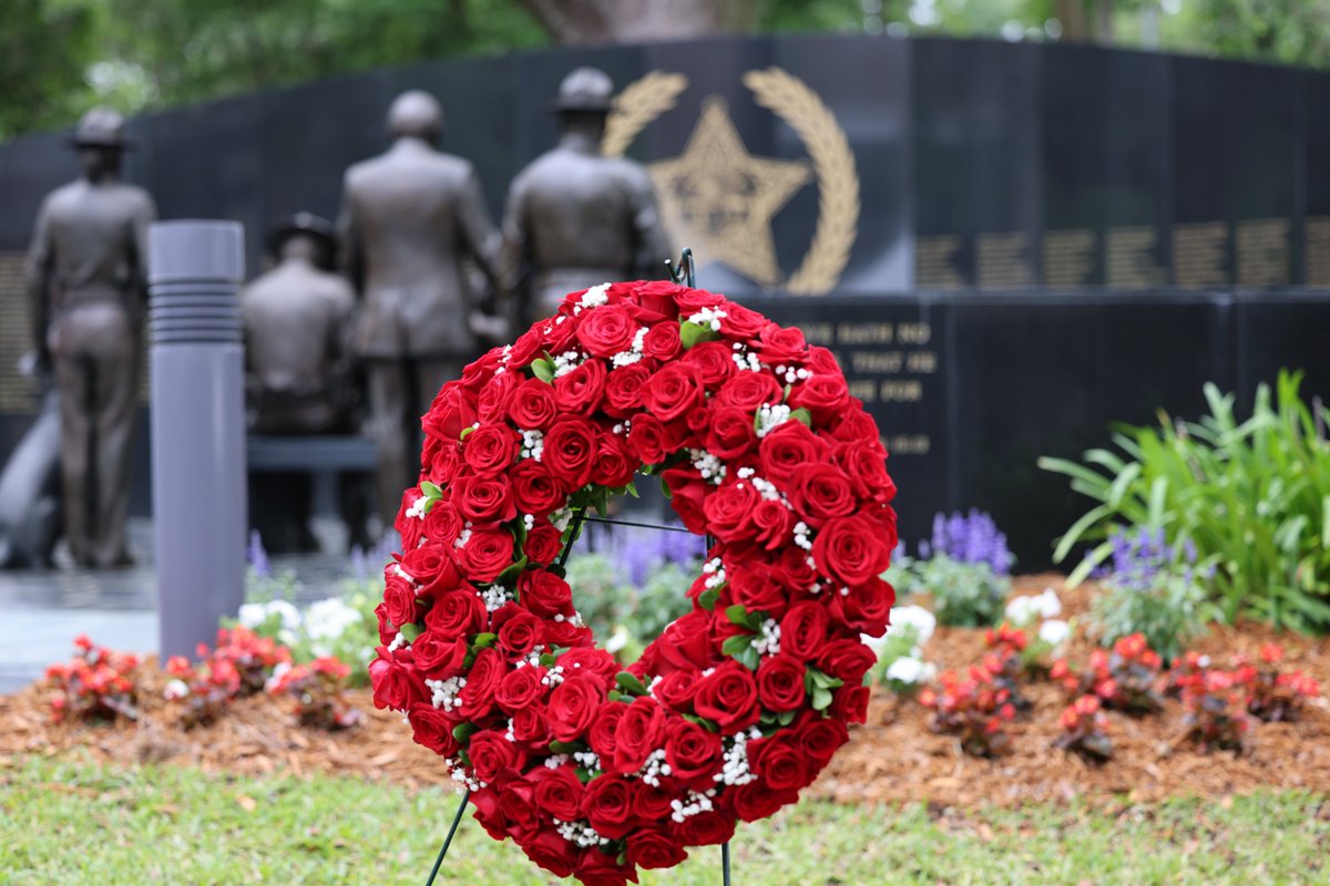 FLSheriffs's tweet photo. Today, at 1:30pm EST, we will be holding our annual memorial ceremony to honor those who have given their lives in the line of duty. Please join us via our Facebook Live stream to pay respects to these fallen heroes and their loved ones. 

https://t.co/T0qd6xDe0Q https://t.co/QhUg8qoqpK
