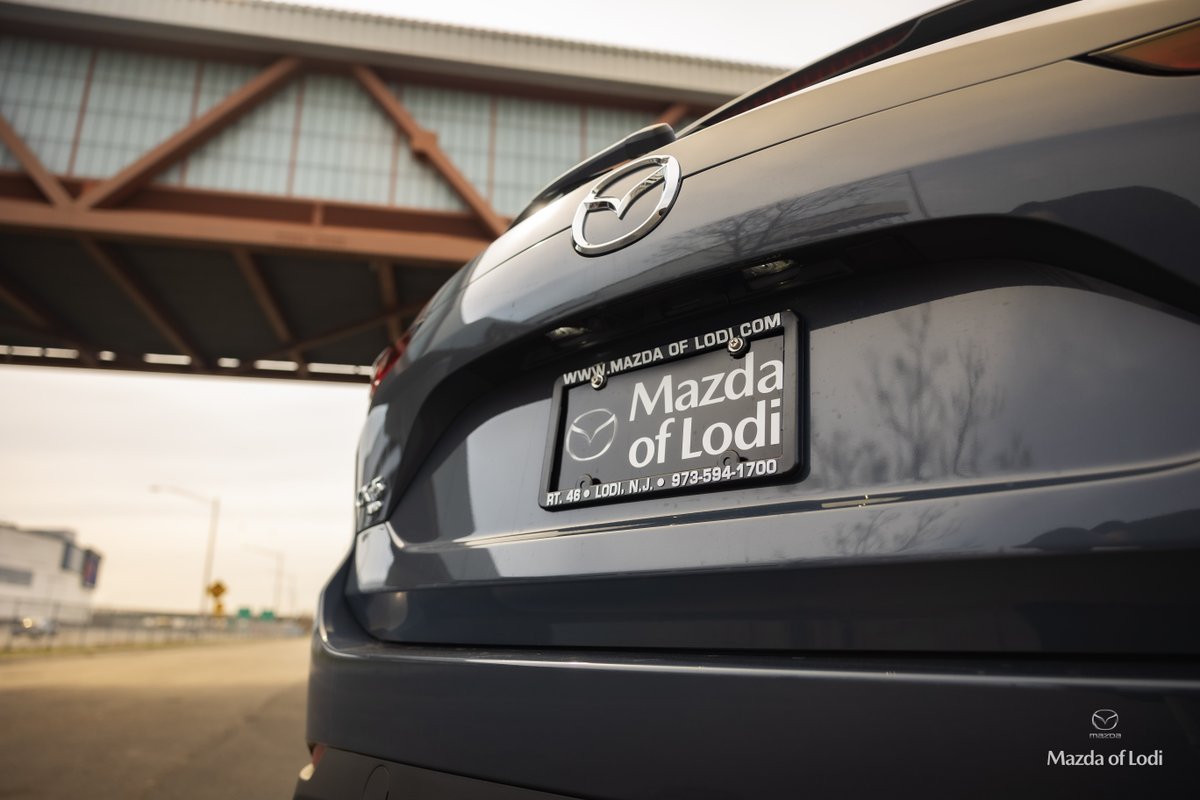 The New Mazda 2023 CX-5 is engineered to elevate each drive. 
bit.ly/2r5khf2
.
.
.
#MazdaofLodi #mazda #mazdausa #luxurycars #luxurybrand #beautifulcars #mazdacx5 #luxurycarphotography #canonr6 #canonr6camera #exteriorshots  #vehicledetails #newvehiclephotography