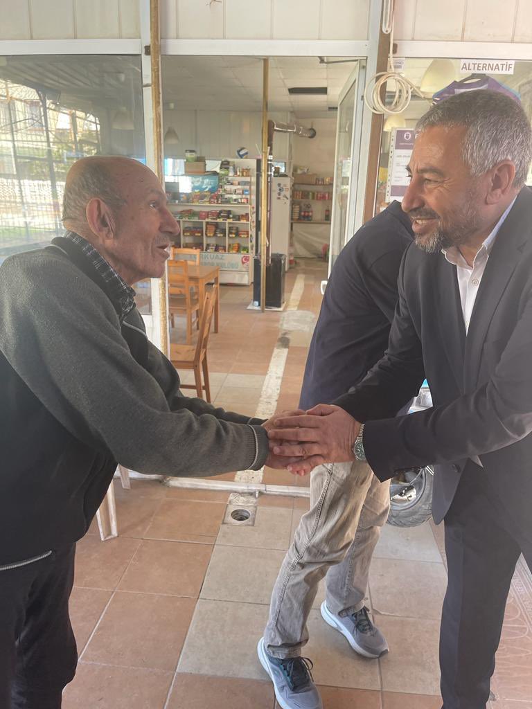 📍Foça

Güne #TürkiyeYüzyılı hedeflerimize birlikte yürüdüğümüz değerli dava ve yol arkadaşlarımızla bir araya gelerek başladık. 

Esnaflarımıza hayırlı, bereketli işler diledik. İnanıyoruz ki 14 Mayıs’ta Foça #DoğrusuAKParti diyerek “Doğru Zamanda Doğru Adam’ı” seçecektir.