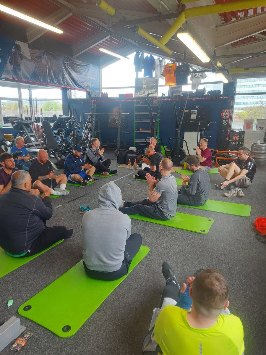 Meditation 🧘‍♂️ Thank you to @derrymathews23 for allowing us to use his space for this session 🙏 ❤ 🙌