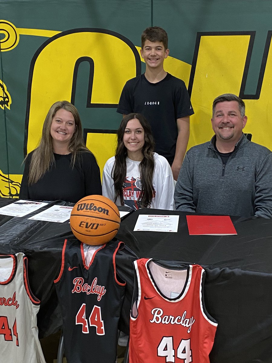 Let’s go!!! <a href="/BarclayCollege/">Barclay College</a> <a href="/BarclayWbb/">Barclay College WBB</a> @BCCoach_G Dasie Graham from Canadian High School