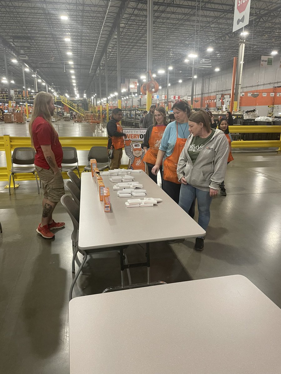 Ice “Screaming” for 30days safe <a href="/HDRLC8615/">Home Depot RLC 8615</a> Thank you for being Safe. @mmusick77 <a href="/thd_dlussier/">deb lussier</a>