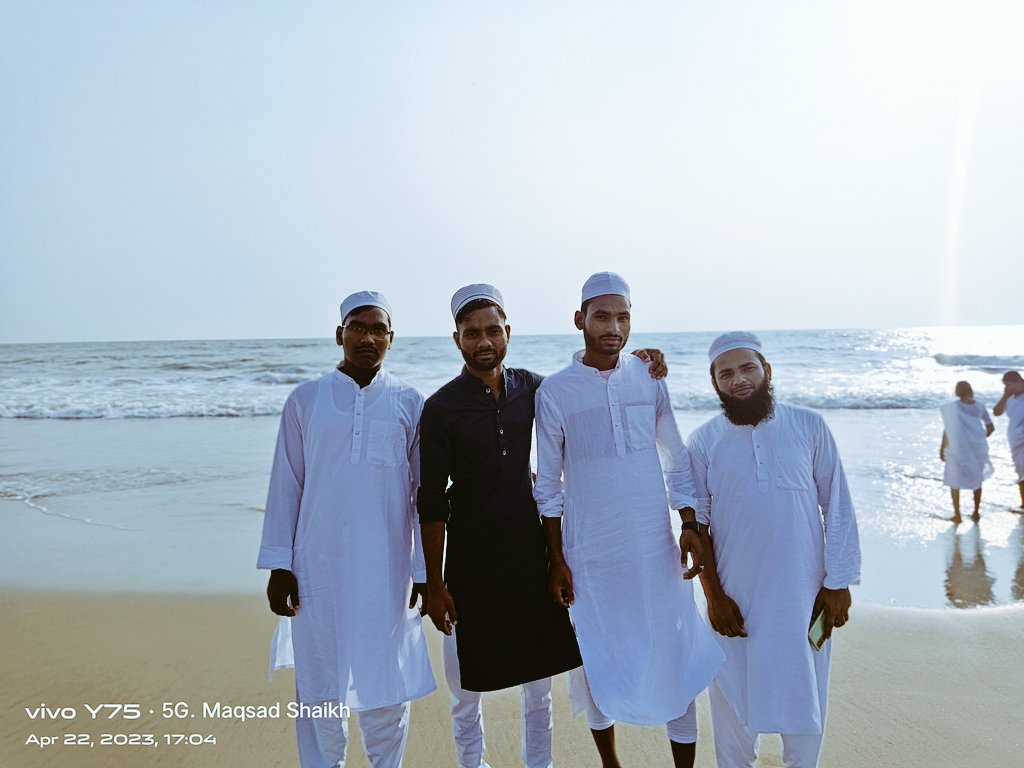 maqsad_shaikh's tweet photo. @maqsad_shaikh 
@realshoaibmalik ...
#Kerala ...
#Kerala ... https://t.co/0qa41mJvZt