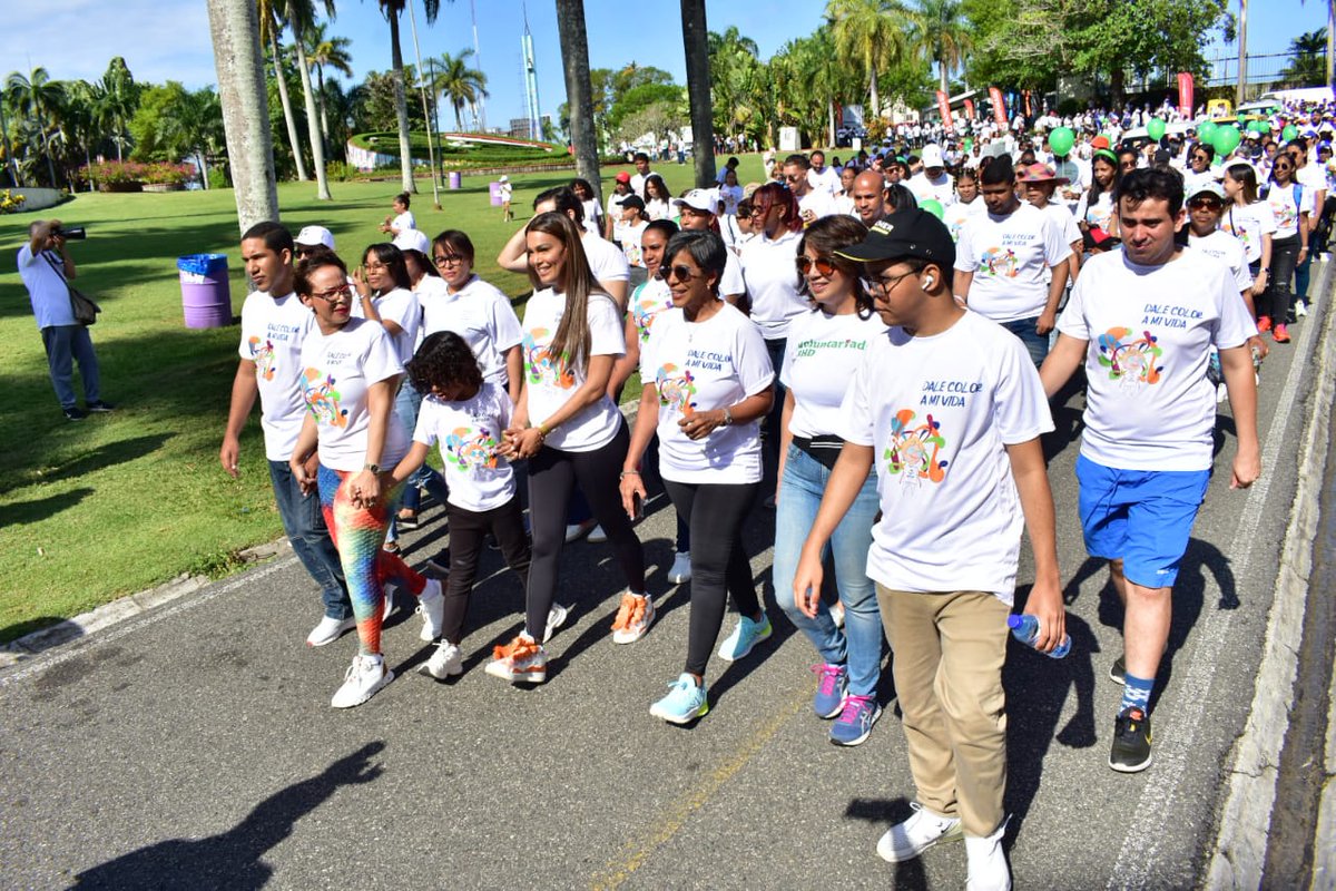 AplatanaoNews's tweet photo. Fundación Manos Unidas por Autismo realiza #DaleColorAMiVida 2023” en ambiente de amor, alegría y concienciación
https://t.co/V63X5MuzwL https://t.co/Gk4qYo8Mua