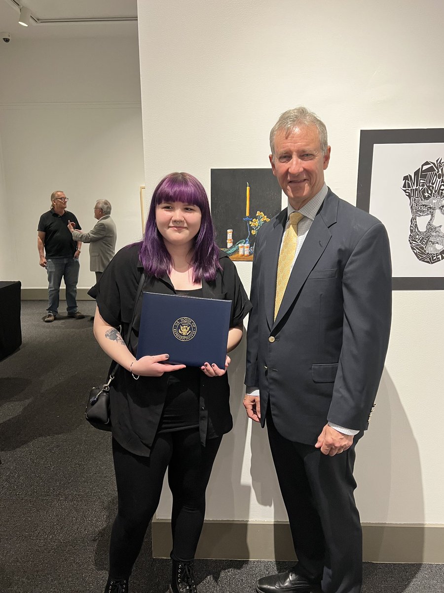 Senior Leah Crawley won third place in this year's Congressional Art contest. Leah received a certificate from Mr. Cartwright and the honor to showcase her still life drawing in his local office in Scranton for the next year. 
Congratulations Leah, we are proud of you!