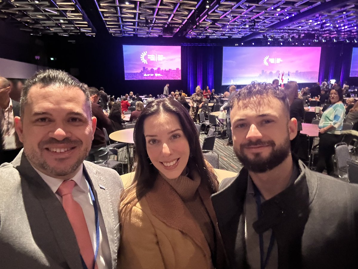 xbahia's tweet photo. Junto com a @TorresNanda1, participo da WFCP ( World Federation College’s e Polytechnics) em Montreal no 🇨🇦 @WFCPsecretariat O @conif como membro do Board, lidera algumas mesas de discussões sobre os principais temas da Educação Profissional no mundo. https://t.co/UcyHcPjCkn