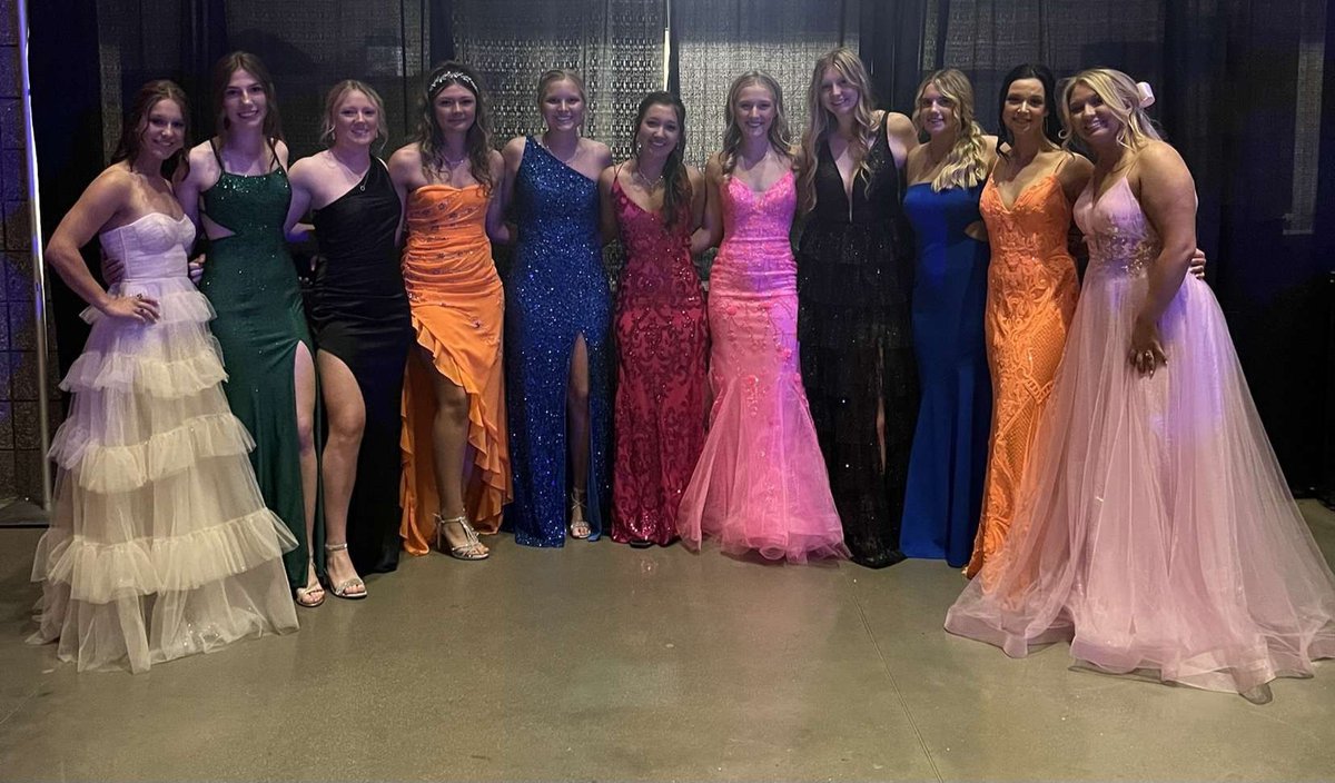kheld05's tweet photo. @LHSTiger_SB what a beautiful team ❤️ https://t.co/bFD5De37l0