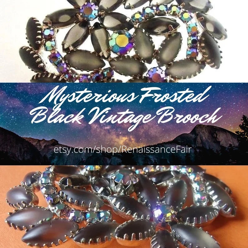 renaissancefai's tweet photo. https://t.co/uJnOWSiC6p?
#brooch #vintage #black #smoky #frosted #jetblack #mourningbrooch #dark #mystery #JulianaStyle #ABrhinestones #flowers #silverplated #large #prongSet #glass #cabochons #sawtoothSetting #unsignedDesigner #weiss #Julianastyle #bestetsysellers https://t.co/KxIvHCQGLq