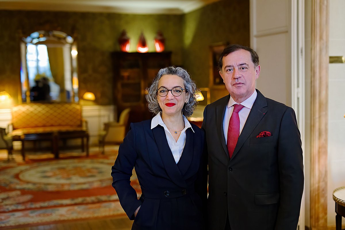 Quel avenir pour le "média de la rue" ?

Mercredi dernier, la Présidente de @ClearChannelFr <a href="/BoutainaAraki/">Boutaina Araki</a> nous a partagé son analyse sur la question en tant qu'invitée d'honneur du #ClubChoiseul.

#Advertising #Médias