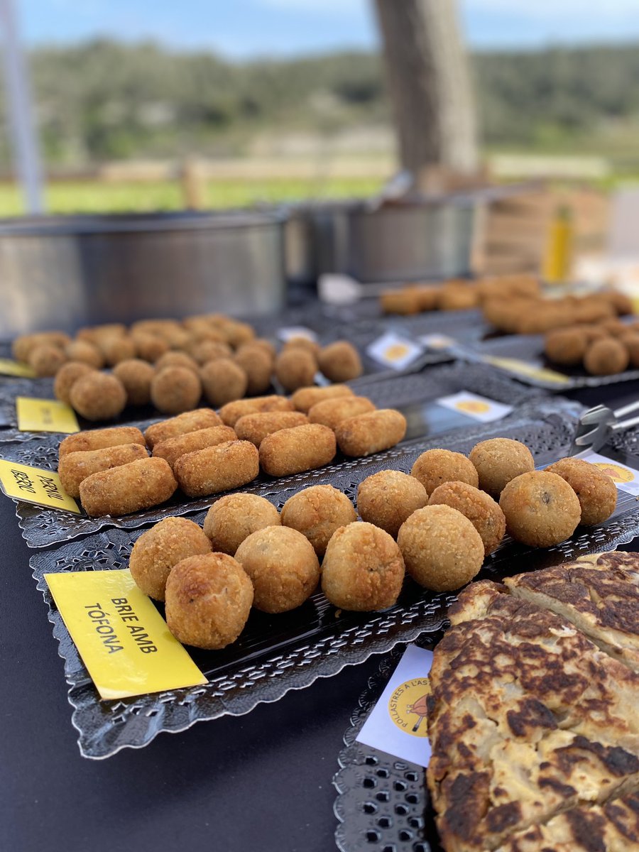 pollastrets's tweet photo. Gràcies a tots els assistents al Microvi de l'Arboçar. Pròxima parada Winefest a Avinyó Nou dissabte 13 de maig amb Tribut a ABBA. @VisitaAvinyonet https://t.co/o1qaovPRjS