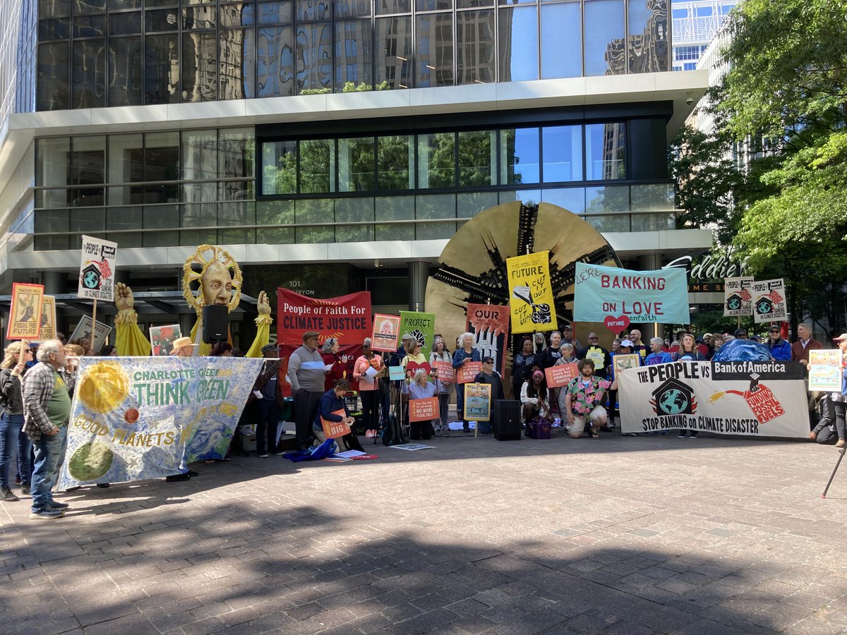 StopMoneyPipe's tweet photo. On the eve of @BankofAmerica's shareholder meeting - People of faith are making noise at BoA HQ in Charlotte! 🔥

Stop financing pipelines, environmental racism + all fossil fuels! 🛑

WATCH: https://t.co/KupyL45Fbl 

#StopEACOP #Faiths4Climate #NoFaithInFossils https://t.co/3V7MuDgC7o