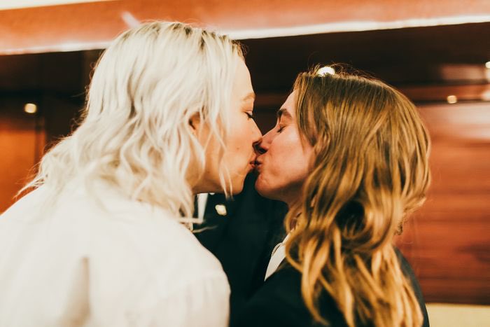 julien and phoebe backstage at coachella (📸- ashley gellman)