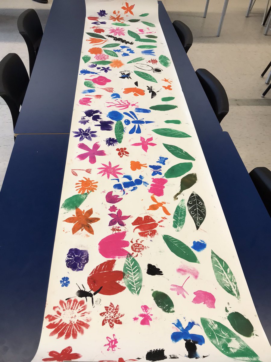 SusanGalbraith4's tweet photo. The gr4 spring mural @SMA_School is a riot of colour!  Can’t wait to see it up on the wall! @ASD_West #CreateConnectCommunicate https://t.co/TRX5nWn2RY
