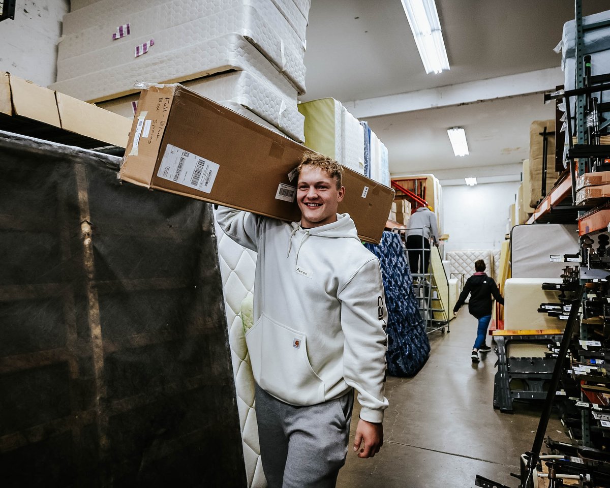 Hawkeye Football on Twitter "Hawks Helping Hawks 🤝 Yesterday, we