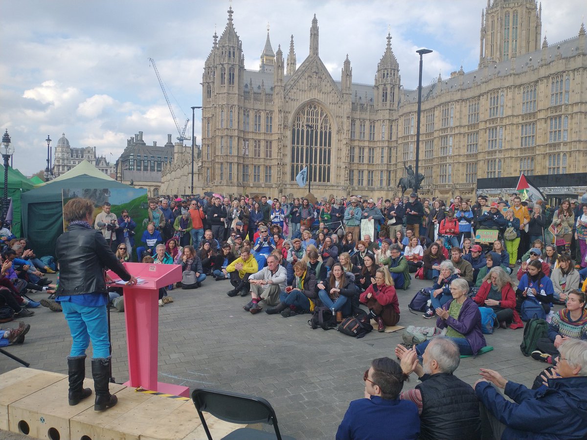 TheDA_UK's tweet photo. Fantastic few days at the #PlanetaryHealthHub! A very family friendly atmosphere, open and welcoming. Thanks to our sustainability lead @Mattylee96 for delivering great speeches and adding our voice to the #climatecoalition of healthworkers #climatecrisisisahealthcrisis https://t.co/2rzyH15xJ5