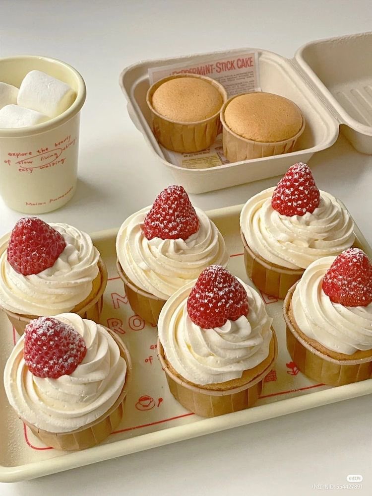 daily desserts •.°･.*°･. reqs are closed for now! (@dailydesserts_) on Twitter photo 
