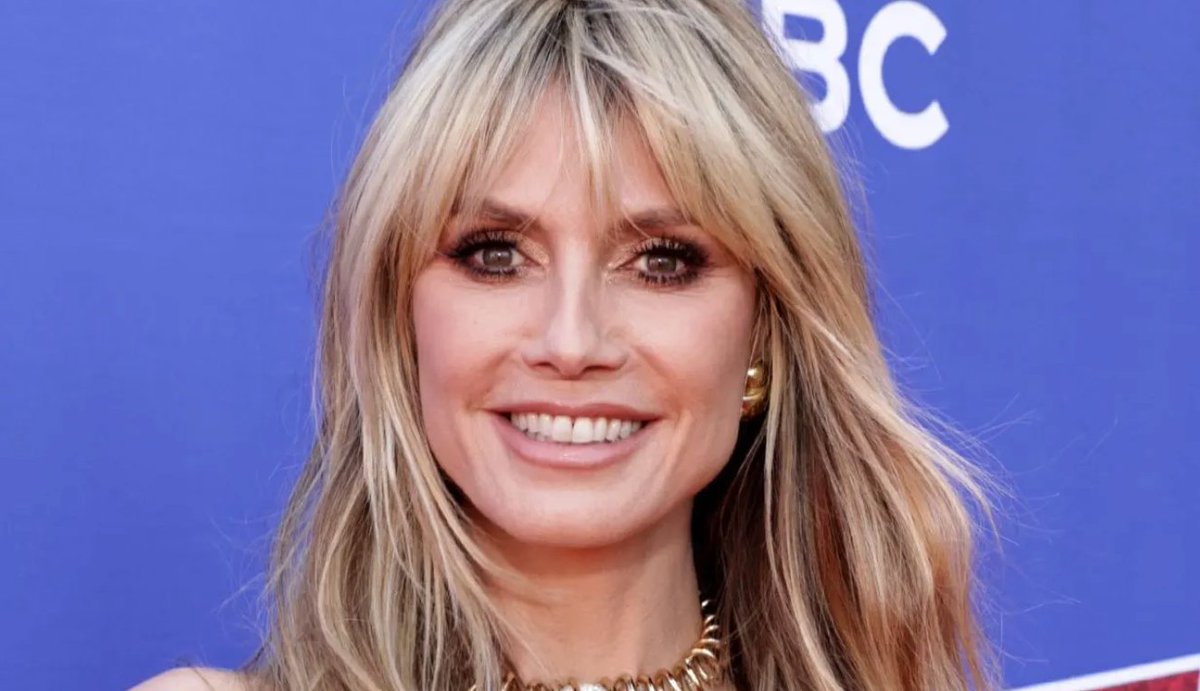 Sports Illustrated Swimsuit on Twitter "Heidi Klum is bringing the low