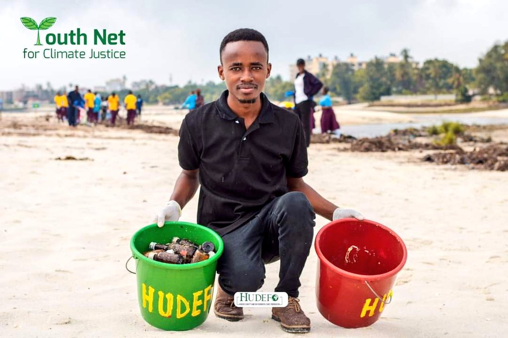 SohanYouthNetG's tweet photo. 📢 Shoutout to Simon Kimaro and his team from #YouthNet #Tanzania for their amazing work on Mikoko Beach! 👏 They rolled up their sleeves and cleaned up the beach while also conducting a workshop on keeping it clean. 🌍 #BeachCleanUp #CommunityService https://t.co/OKCVwR7QqN