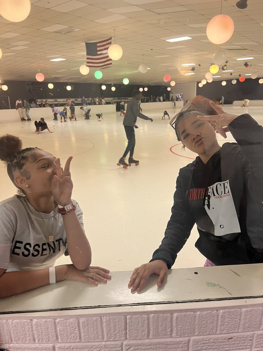 BreakthroughKD's tweet image. April Saturday School, 9th and 10th graders hanging at Skate City! Kudos to a year of hard work!