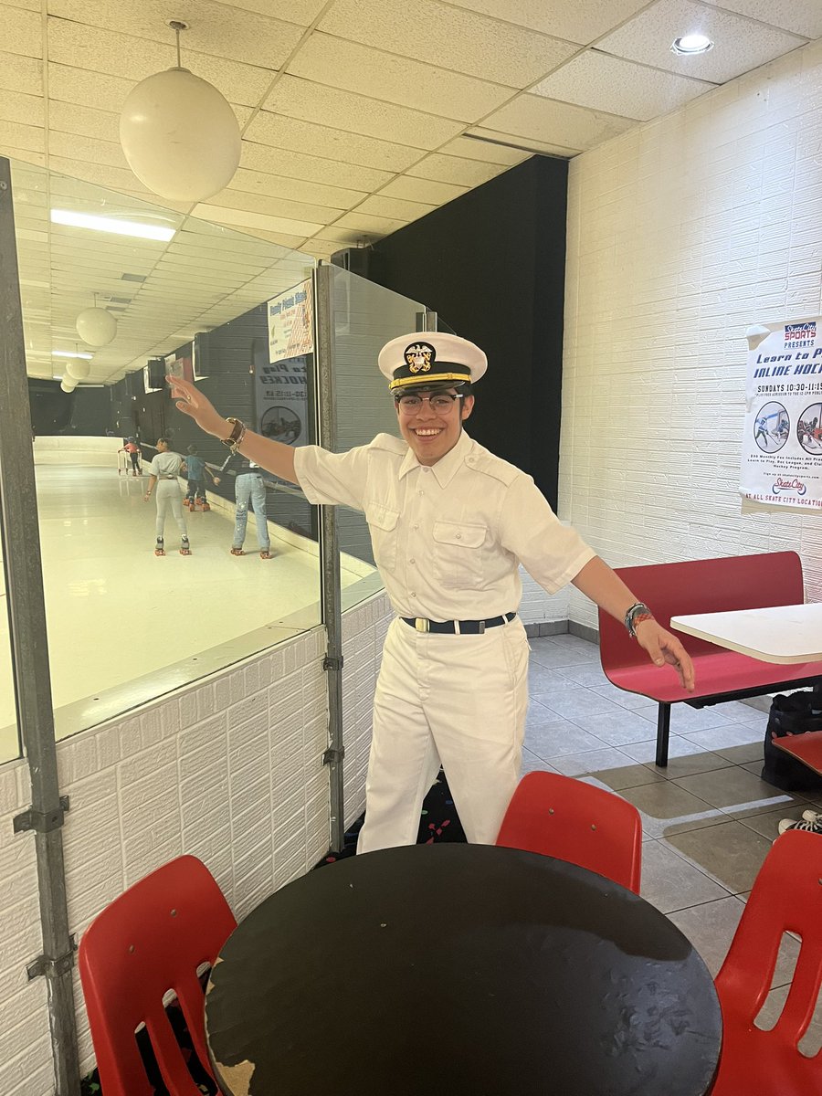 BreakthroughKD's tweet image. April Saturday School, 9th and 10th graders hanging at Skate City! Kudos to a year of hard work!