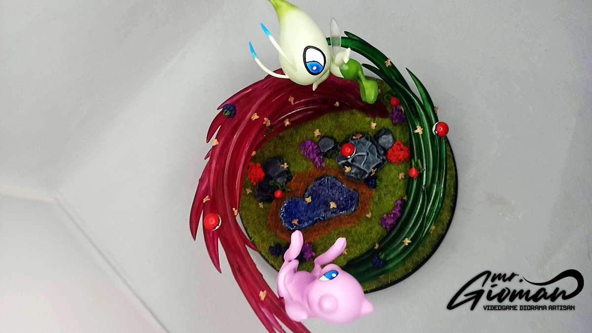 MGioman's tweet photo. ✨Mew &amp; Celebi Diorama✨
Y por fin después de infinitas horas aquí tenemos el resultado final de nuestro diorama de Pokemon!
Es bastante grande, son 14cm de diámetro y unos 13 en altura aproximadamente.
Un torbellino juguetón salvaje aparece en tu TL!
Un RT para capturarlos? ❤️💚 https://t.co/wvFQiNvfwo