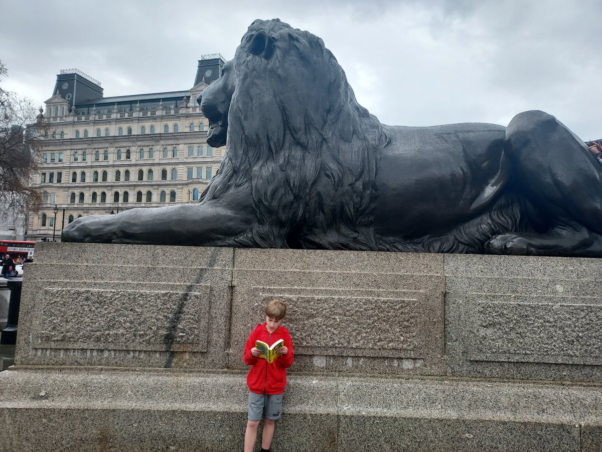 CNuttl's tweet photo. @SandwichJunior James ,Benjamin and Thomas completing their reading challenges  at various London landmarks ! https://t.co/Mh6gjB73sf