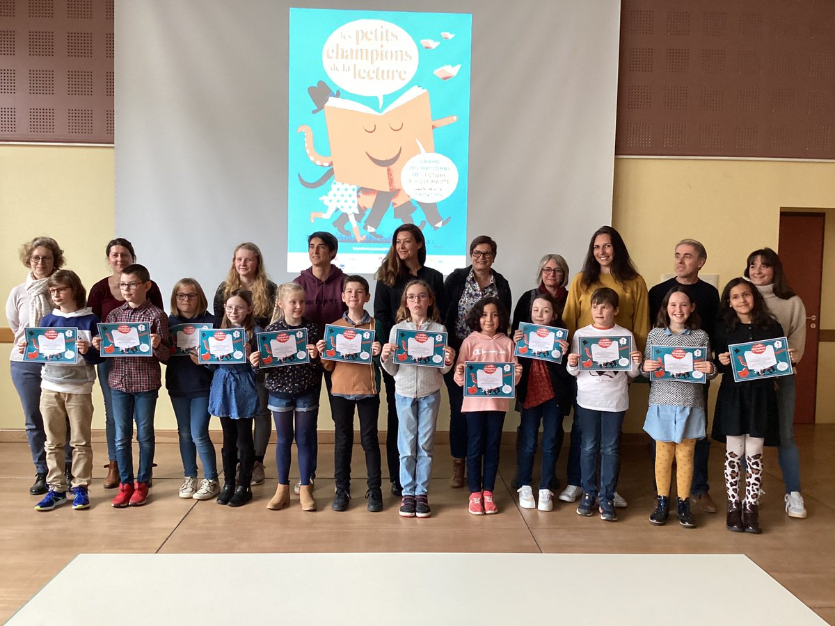 C'est Lucie "Petite Championne de la lecture" de Verrières qui représentera le département de la Vienne dans le cadre de la finale Nouvelle Aquitaine. L'aventure continue pour elle...👏👏👏