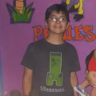 Si ves esto, sube una foto del 2014

La remera de Minecraft le da el toque