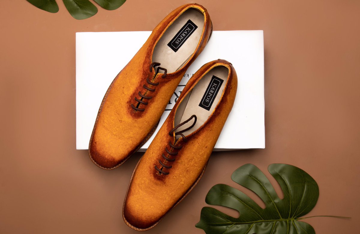 KARPOS Wholesome Oxford in Museum Patina
Price: #45000
.
Free delivery nationwide🚚

#WearKarpos #proudlyNigerian #MensStyle #MensFashion #MensWear #menstyle #menshoes #shoeshine
