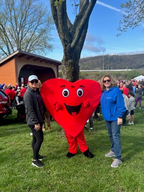 TiogaBank's tweet photo. Yesterday, we had a great time participating in the American Heart Association Southern Tier Heart Walk at Otsiningo Park in Binghamton. #TeamTSB https://t.co/0KjpkeHKIK