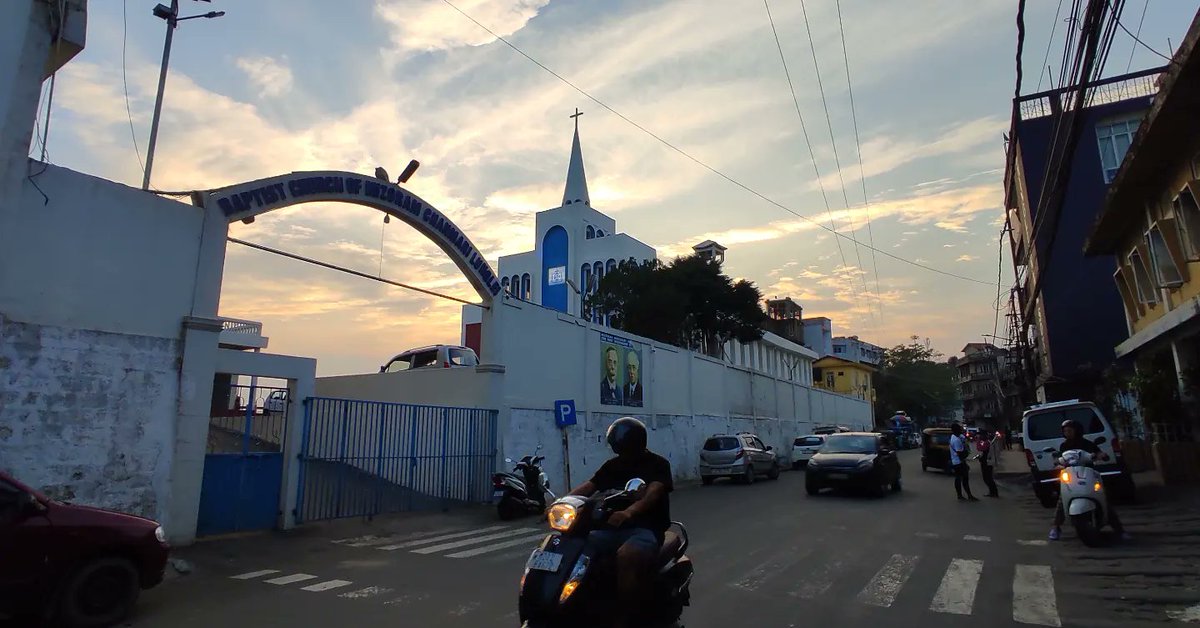 mizoraminsta's tweet photo. BCM Chanmari church, Lunglei
.
.
.
#bcmchanmari #church #biakin #christianity #christian #christianchurch #kristian #mizoramchurch #churchcomplex #mizoram #mizoraminsta #northeastIndia #lunglei #lungleichanmari #road https://t.co/VgOCP75dFG
