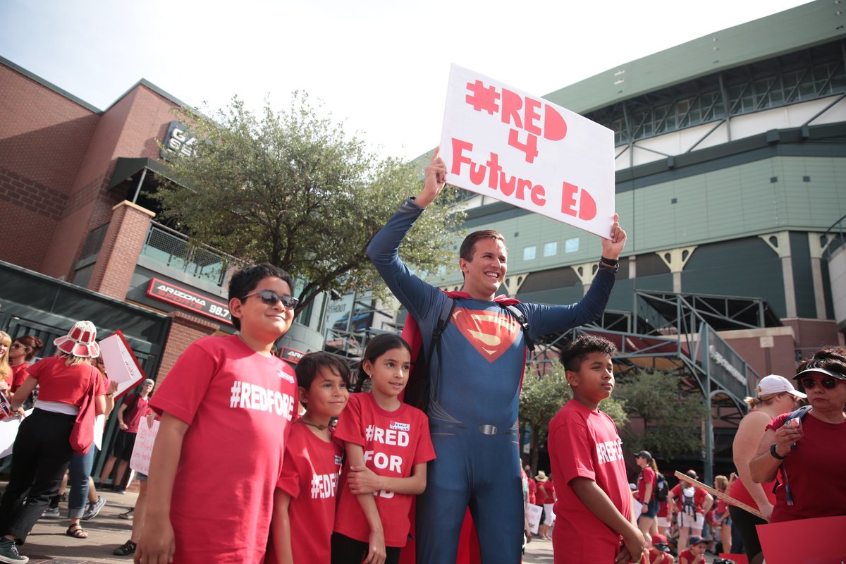 ArizonaEA's tweet image. A few more pics...#RedforEd #5Years