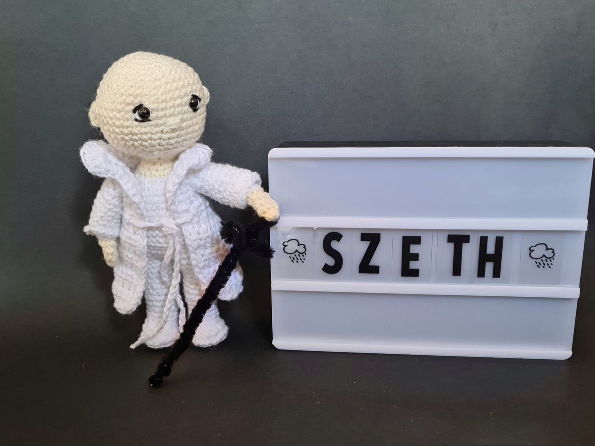 tejedoradeluz's tweet photo. Szeth-hijo-hijo-Vallano, sin-verdad de Shinovar, vestía de blanco el día que iba a matar a un rey.
#Szeth #cosmere #stormlightarchive #crochet #brandonsanderson https://t.co/etUEGRWKCV