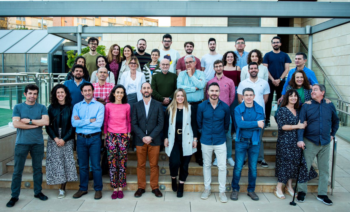 commurcia's tweet photo. 🥼La Sociedad Murciana de #Neurología celebra la I Reunión de #Cefaleas 

📌Reúne a más de 3⃣0⃣neurólogos de la #RegióndeMurcia 
📌Reconocimiento a la Dra. Patricia Pozo

#SociedadesCientíficas #nuestroscolegiados #profesiónmédica
🔗🔗
https://t.co/Ql4OsKKszB

📸Arturo Manzaneque https://t.co/1yOPJBWNrh
