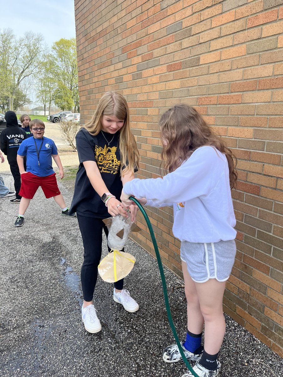 Alex Oris tweet media