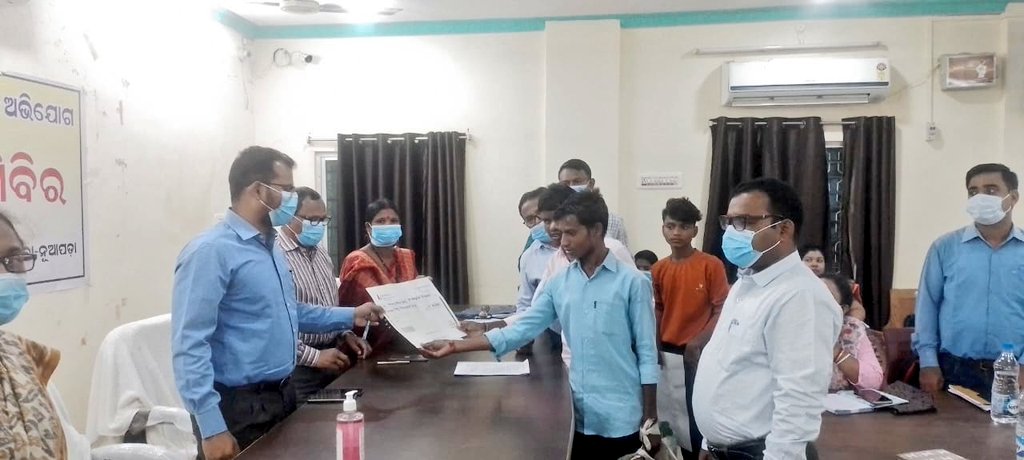SSEPD2's tweet image. Distribution of Scholarship to children of PwDs,Revolving Funds to PwD SHG and Tricycle in Joint Grievance Hearing held at Sinapali block of Nuapada District. @CMO_Odisha @Ashokpandabbsr 
#Scholarship 
#RevolvingFund
#PwDs
#SelfHelpGroup
#TriCycle
#Grievance
#Nuapada
#Odisha