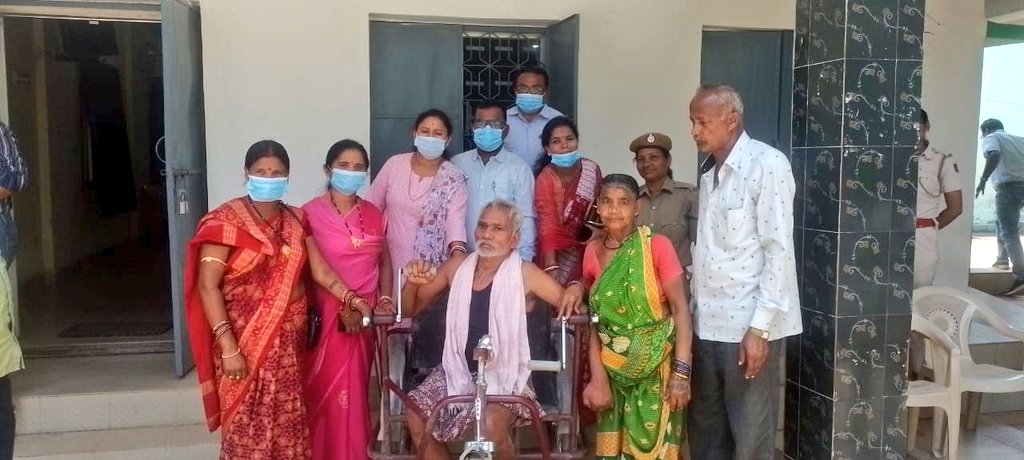 SSEPD2's tweet image. Distribution of Scholarship to children of PwDs,Revolving Funds to PwD SHG and Tricycle in Joint Grievance Hearing held at Sinapali block of Nuapada District. @CMO_Odisha @Ashokpandabbsr 
#Scholarship 
#RevolvingFund
#PwDs
#SelfHelpGroup
#TriCycle
#Grievance
#Nuapada
#Odisha