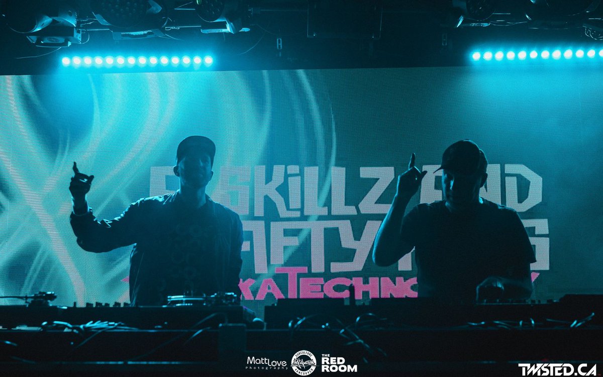 Canada was an absolute blast this wknd the last 3 shows have been amazing there. Heading out to Budapest this wknd with my buddy <a href="/A_SKILLZ/">A.Skillz</a>  and this was the vibes last time out in Vancouver. <a href="/A38Ship_/">A38 Captain</a> see you Saturday for 20 years of Tricka Technology !