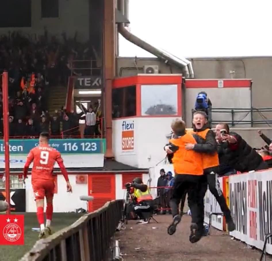 Picture of the day. Still buzzing.