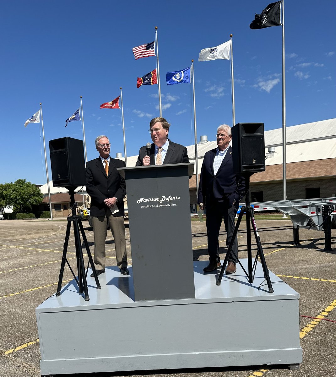 tatereeves's tweet photo. Mississippi just hit another historic milestone! We just reached the lowest unemployment rate in our state’s history at 3.5%.

This is a tremendous victory for every business, every community, and every Mississippian across our state! https://t.co/BVaV9jZ0n0