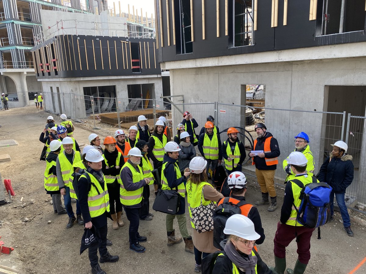 leCNDB's tweet photo. Mardi dernier vous étiez + de 120 à notre visite de chantier #bois d'un des lots du Village Olympique : l’#Ecoquartier Fluvial de l’Île-St-Denis ! Merci à vous et aux intervenants #alsos @GIE_Gipen #roux

Restez connectés pour connaitre notre prochaine visite mensuelle du #CNDB https://t.co/CiHKnQaW4H