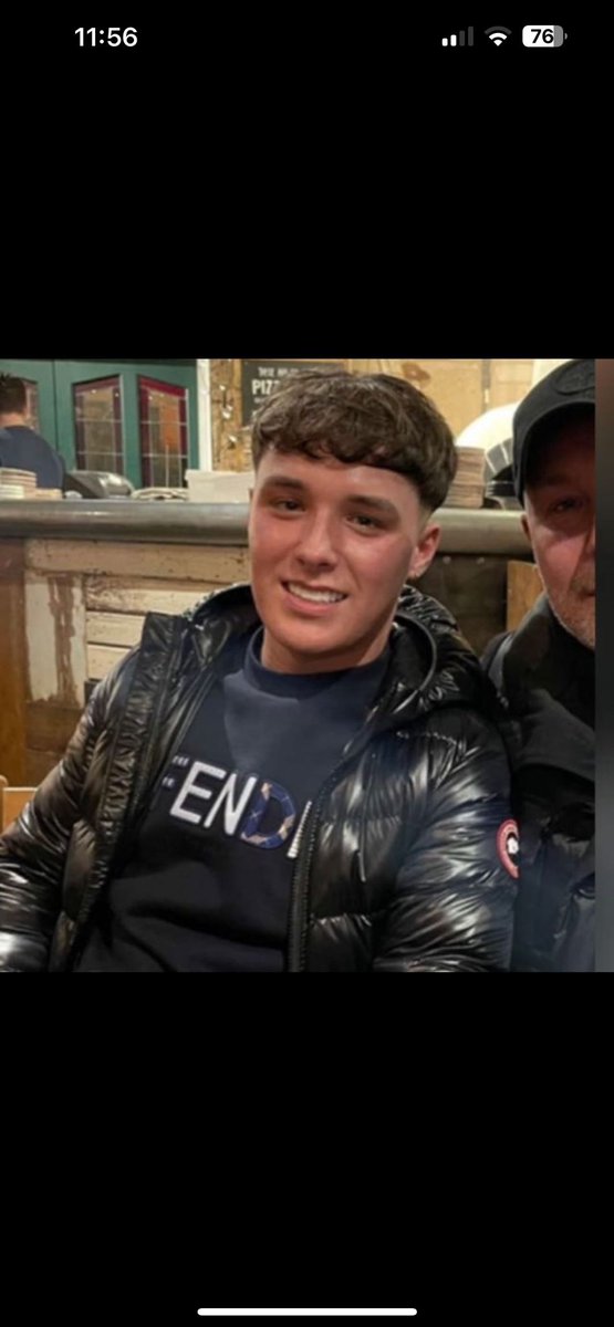 This fella Lewis Leesons, scammed myself and 5 mates plus 20+ others for united tickets to the semi yday for big money. He's also done us in for Brighton in May. Won't get the money back would love to see him banned from all games. #MUFC